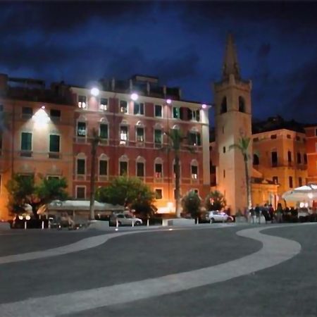 Affittacamere "In Piazzetta Da Vasco" Lerici Zewnętrze zdjęcie