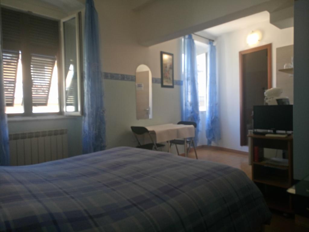 Affittacamere "In Piazzetta Da Vasco" Lerici Zewnętrze zdjęcie