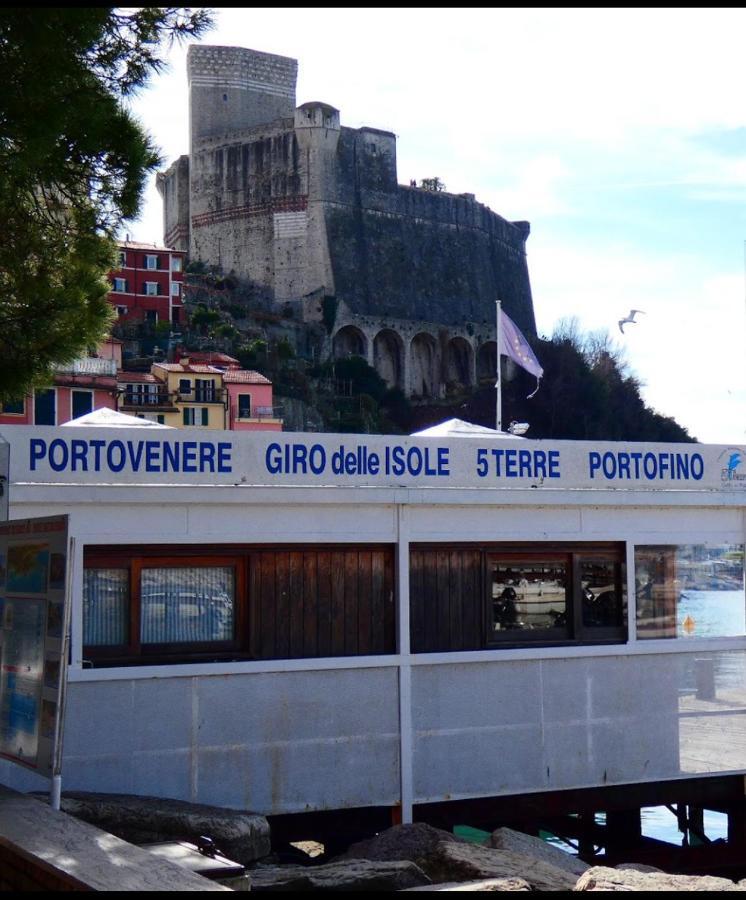 Affittacamere "In Piazzetta Da Vasco" Lerici Zewnętrze zdjęcie